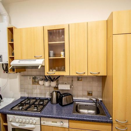 פראג Vojtesska Apartment By Ruterra מראה חיצוני תמונה