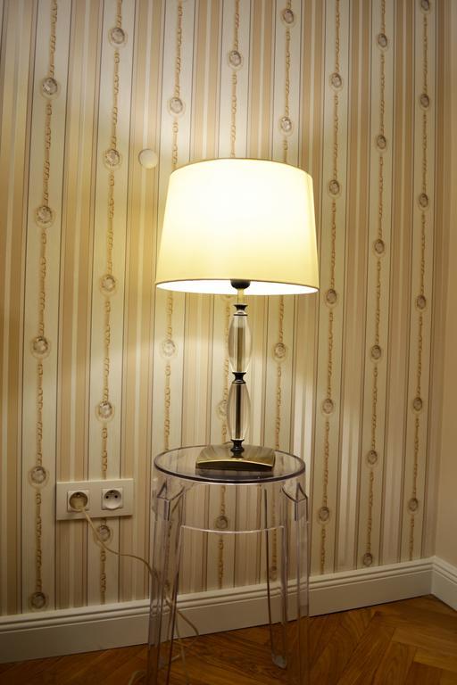 פראג Vojtesska Apartment By Ruterra מראה חיצוני תמונה