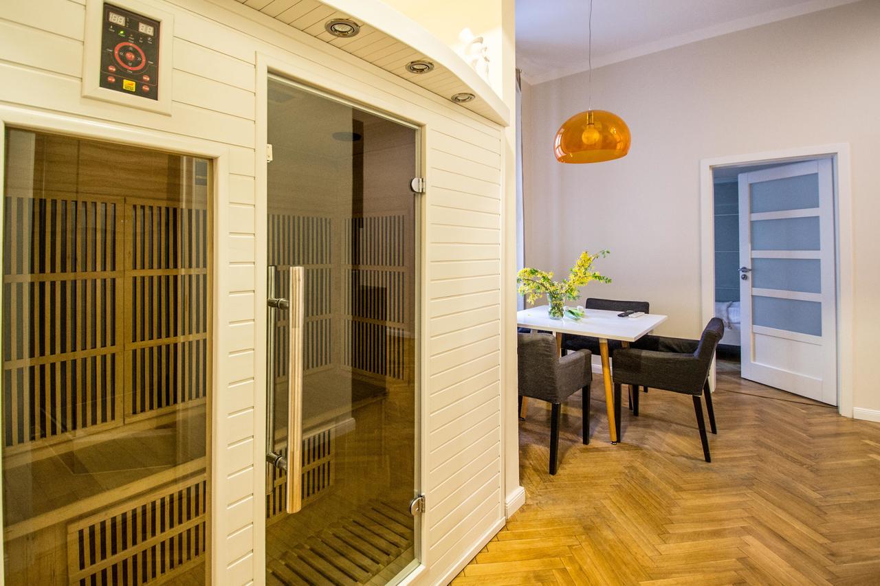 פראג Vojtesska Apartment By Ruterra מראה חיצוני תמונה