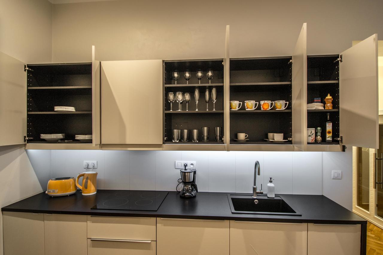 פראג Vojtesska Apartment By Ruterra מראה חיצוני תמונה