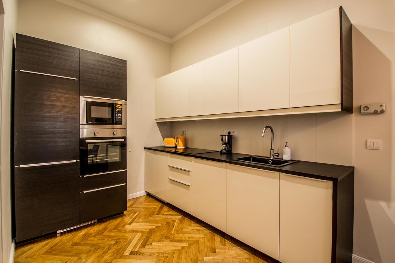 פראג Vojtesska Apartment By Ruterra מראה חיצוני תמונה