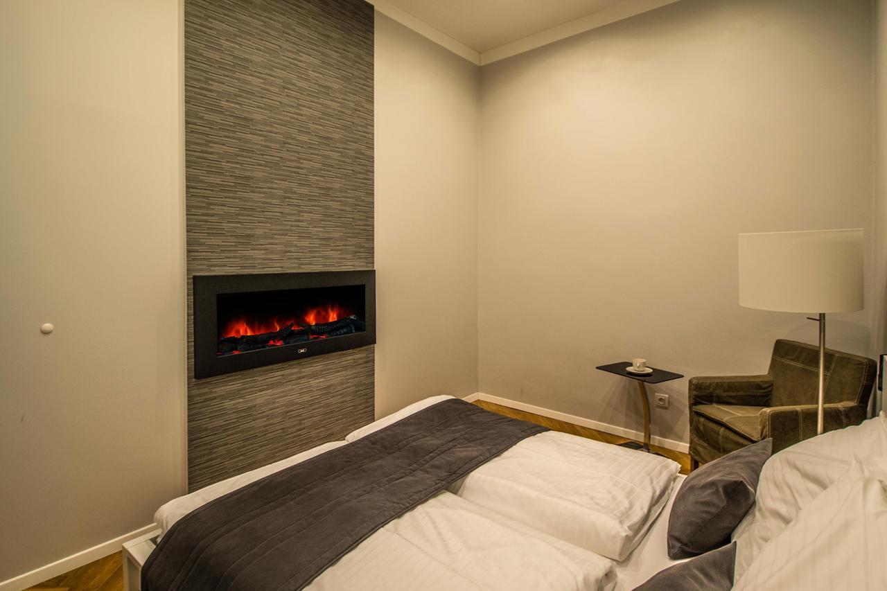 פראג Vojtesska Apartment By Ruterra מראה חיצוני תמונה